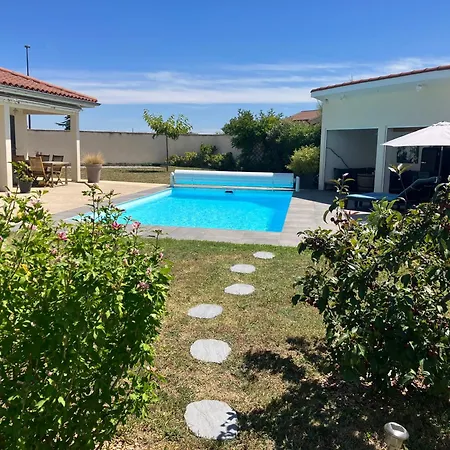 Bambou Avec Piscine